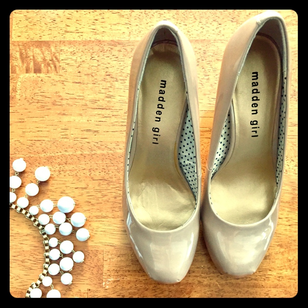 Madden Girl Size. 6 Taupe Heels
